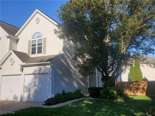 23450 Wainwright Ter, Olmsted Falls, OH, 44138-3212 | Card Image