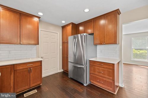 1459 Kingsvale Cir, HERNDON, VA, 20170-2541 | Card Image
