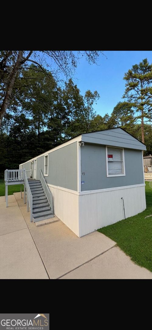 19 Poole Cir, Ellenwood, GA, 30294-2613 | Card Image