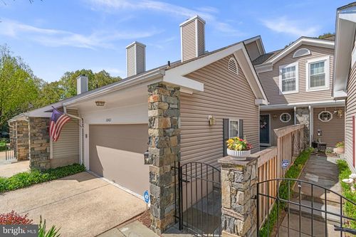 20421 Remsbury Pl, MONTGOMERY VILLAGE, MD, 20886-4370 | Card Image