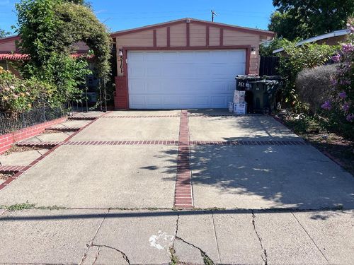 5161 Mckellar Avenue, Sacramento, CA, 95824 | Card Image
