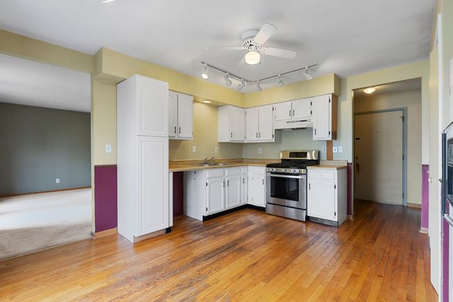 1212 Hilltop Blvd, House other with 3 bedrooms, 2 bathrooms and 1 parking in Mchenry IL | Image 8