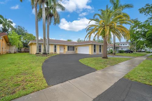 00-3441 N Hills Dr, Hollywood, FL, 33021-2535 | Card Image