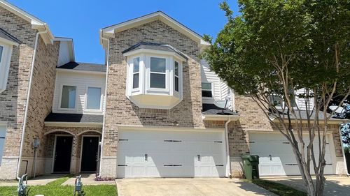 1203 Reseda Dr, Arlington, TX, 76015-2442 | Card Image