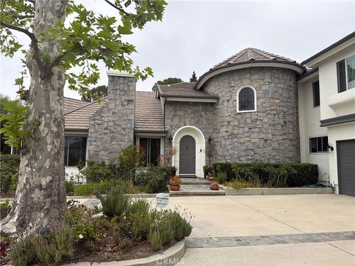 27951 Suffolk Ln, San Juan Capistrano, CA, 92675-1935 | Card Image