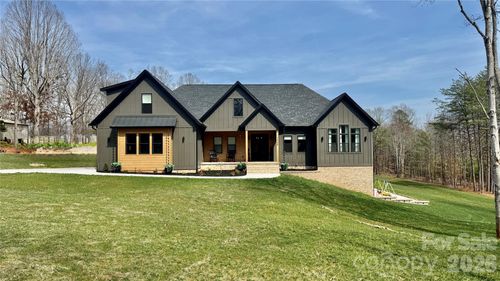 1360 Sain Rd, Hickory, NC, 28602-8109 | Card Image