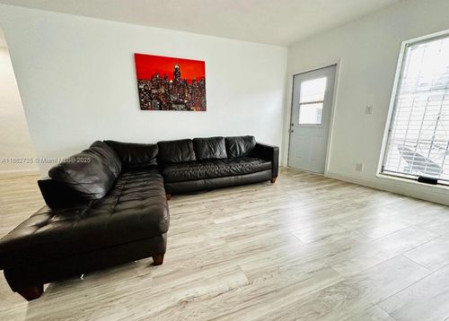 apt-3-7712 Byron Ave, Miami Beach, FL, 33141-2367 | Card Image