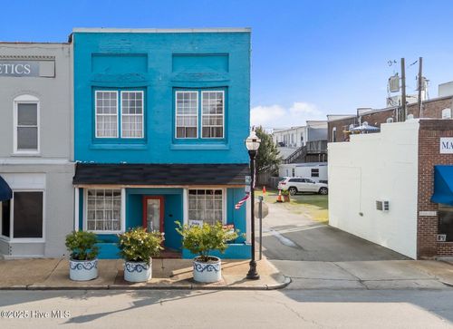 106 W Anderson St, Selma, NC, 27576-2562 | Card Image