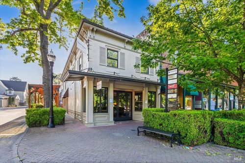 320 Center Street, Healdsburg, CA, 95448 | Card Image