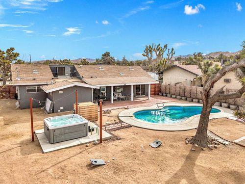 7552 Elk Trl, Yucca Valley, CA, 92284-3166 | Card Image