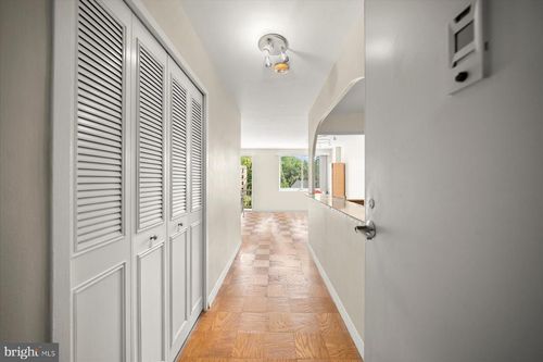 apt-411-2829 Connecticut Ave Nw, WASHINGTON, DC, 20008-1544 | Card Image