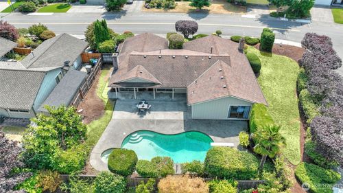 14656 Se Fairwood Blvd, Renton, WA, 98058-8530 | Card Image