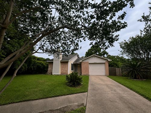 14314 River Glen Dr, Sugar Land, TX, 77498-1755 | Card Image