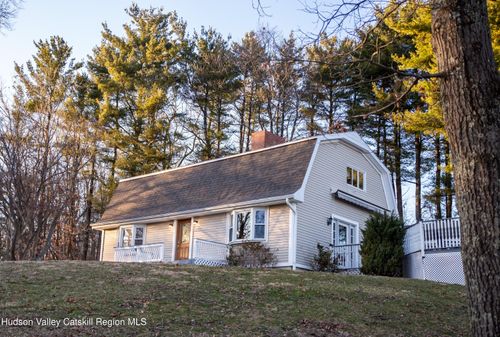 15 Skinner Ln, Catskill, NY, 12414-6429 | Card Image