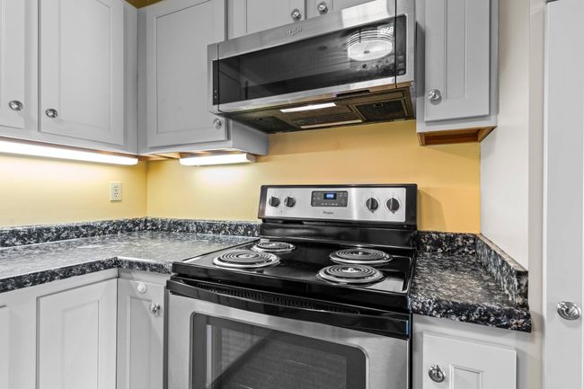 Kitchen | Image 24