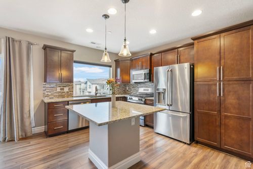 60 N 1100 W, Farmington, UT, 84025-2181 | Card Image