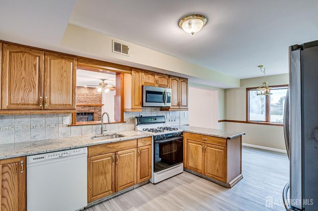 86 Bunker Hill Rd, House other with 3 bedrooms, 3 bathrooms and null parking in Lawrence NJ | Image 20