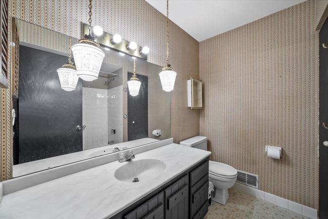 5309 S Somerset Lane, Condo with 2 bedrooms, 2 bathrooms and null parking in Greenfield WI | Image 27