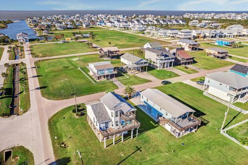 23013 Camino St, Galveston, TX, 77554 | Card Image
