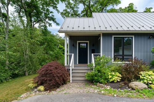10 Huntington Rd, Rhinebeck, NY, 12572-1806 | Card Image