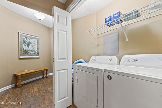 Laundry | Image 23