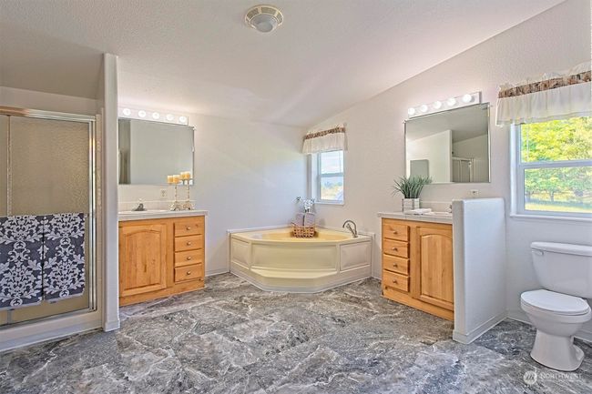 3933 Old Olympic Hwy, House other with 3 bedrooms, 3 bathrooms and 2 parking in Port Angeles WA | Image 28
