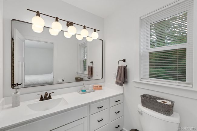 Primary bathroom | Image 22