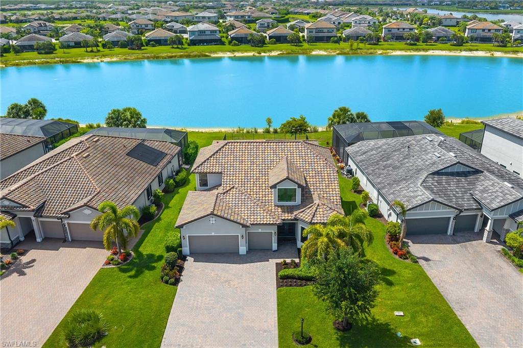 Residential in ESTERO 5