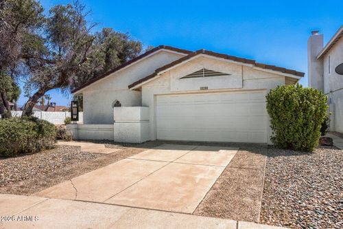415 W Grandview Rd, Phoenix, AZ, 85023-3543 | Card Image
