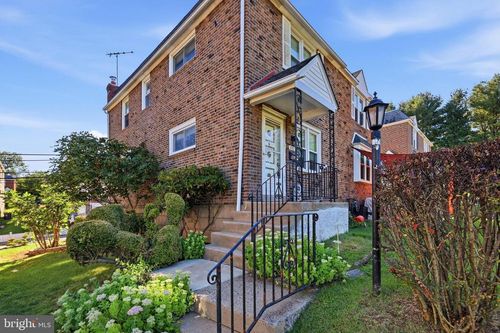 807 Hampshire Rd, DREXEL HILL, PA, 19026-1615 | Card Image