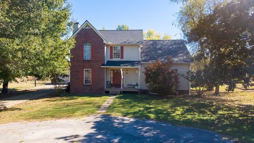 565 Douglas Ln, Gallatin, TN, 37066-6134 | Card Image