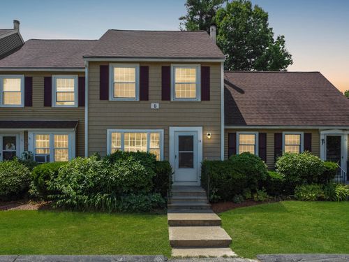unit-14-15 Culver St, Plaistow, NH, 03865-2749 | Card Image