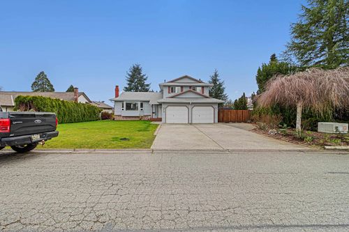 18166 54 Ave, Surrey, BC, V3S7Z1 | Card Image