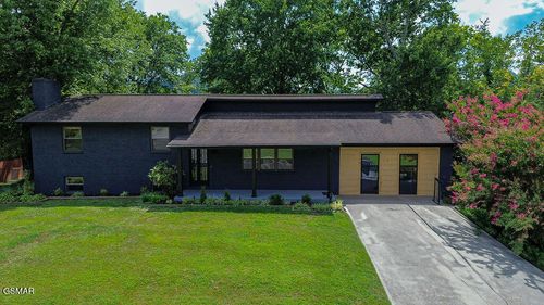 4020 Hitching Post Rd, Pigeon Forge, TN, 37863-3632 | Card Image