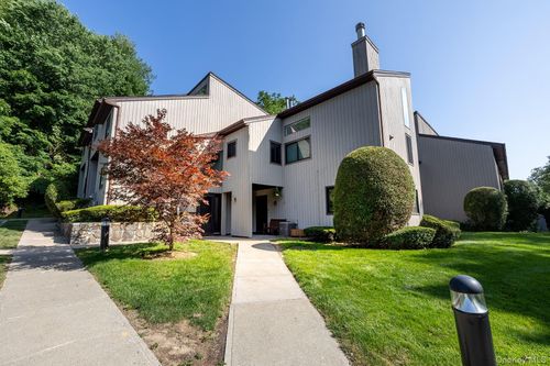 309 N Greeley Ave, Chappaqua, NY, 10514-2748 | Card Image