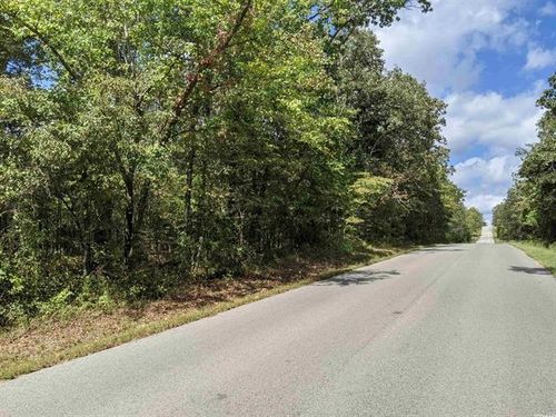 105 S Sequoia Dr, Horseshoe Bend, AR, 72512-2848 | Card Image