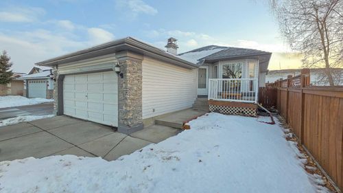 152 Valley Meadow Close Nw, Calgary, AB, T3B5M2 | Card Image