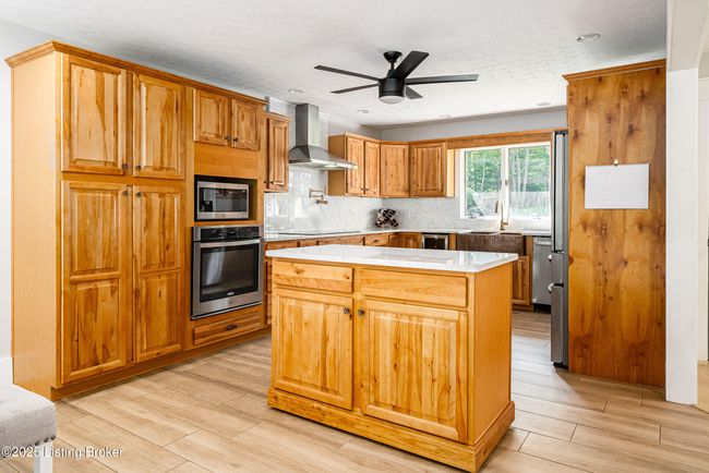 2918 Spickert Knob Rd, House other with 5 bedrooms, 4 bathrooms and null parking in Floyds Knobs IN | Image 15