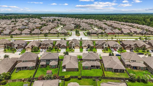3823 Fleetwood Falls Ln, House other with 5 bedrooms, 4 bathrooms and 2 parking in Spring TX | Image 42