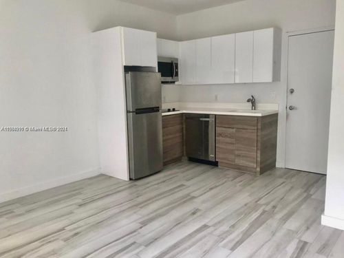 apt-206-1560 Meridian Ave, Miami Beach, FL, 33139-0704 | Card Image