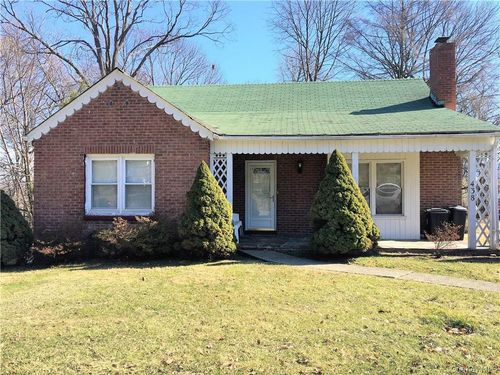 438 Powell Ave, Newburgh, NY, 12550-3416 | Card Image