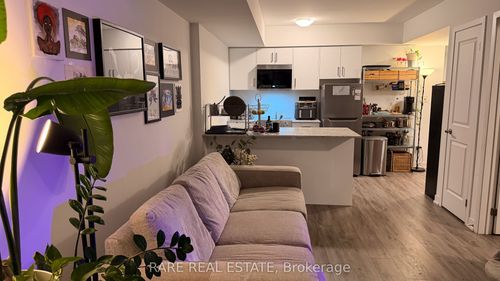 4-10 Marquette Ave, Toronto, ON, M6A0E1 | Card Image