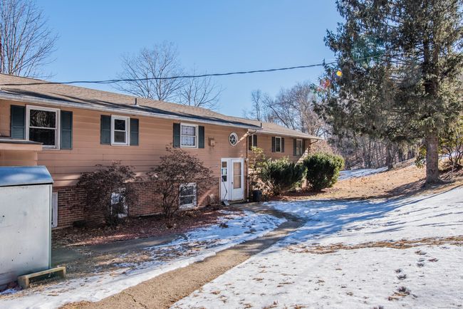 APT-63 - 270 S Windham Rd, Condo with 2 bedrooms, 1 bathrooms and 2 parking in Willimantic CT | Image 14