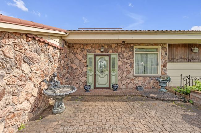 86 Maple Ave, House other with 2 bedrooms, 2 bathrooms and 15 parking in Dundas ON | Image 6