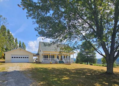 7579 Buchanan Road, House other with 3 bedrooms, 2 bathrooms and 1 parking in Glade Spring VA | Image 2