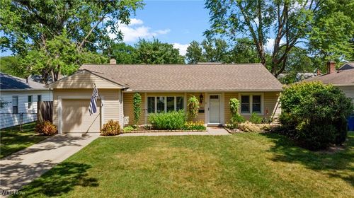 6965 Oakwood Rd, Parma Heights, OH, 44130-3740 | Card Image