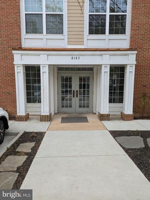apt-209-8183 Carnegie Hall Ct, VIENNA, VA, 22180-7359 | Card Image