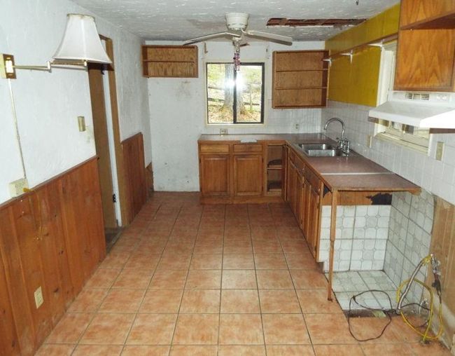 121 Hodge Hill Rd, House other with 2 bedrooms, 1 bathrooms and null parking in Lisbon NH | Image 4