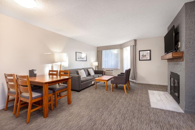 257 - 4429 Sundial Place, Condo with 1 bedrooms, 2 bathrooms and null parking in Whistler BC | Image 2