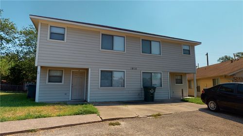 a-1915 Pine Tree Dr, Bryan, TX, 77802-3491 | Card Image